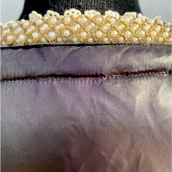 New Puffer Jacket, pearls & lace - Picture 4 of 11